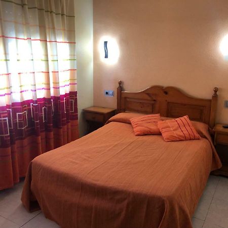 Hostal La Parrilla Monegros II Bujaraloz 外观 照片